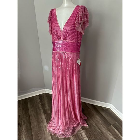 MAC DUGGAL EMBELLISHED FLUTTER CAP SLEEVE A LINE GOWN - Picture 6 of 10